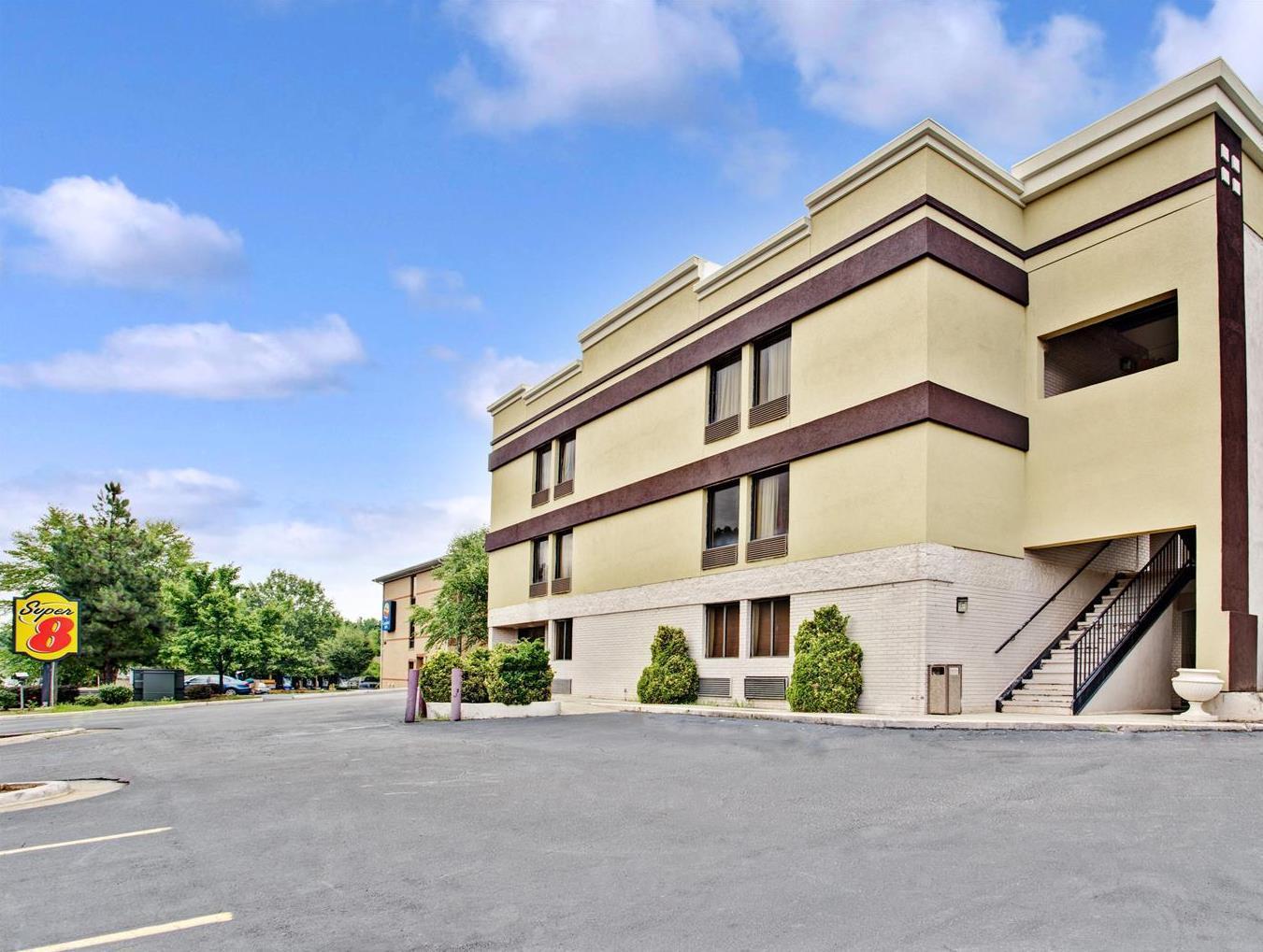 Super 8 Downtown Raleigh Motell Exteriör bild